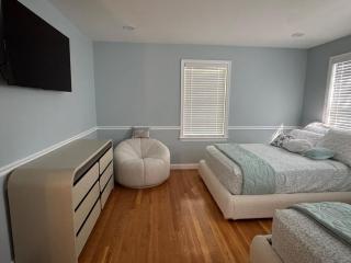 Serene waterfront getaway - 6