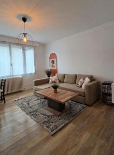 Beautiful Apartment with Cathedral View - 0