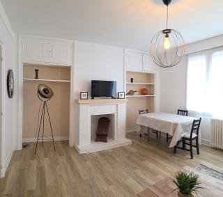 Beautiful Apartment with Cathedral View - 7