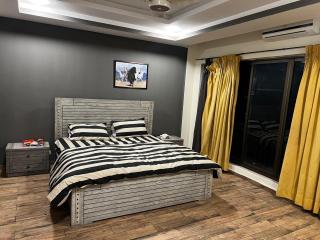 Baheria heights Central Apartment Family Friendly - 6