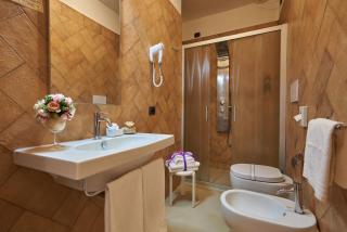 Casanova - Wellness Center La Grotta Etrusca - 9