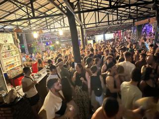 David's Hostel & Restaurant - 4