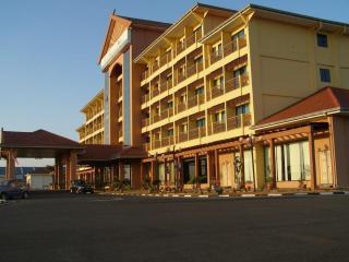 Putra Brasmana Hotel - 9