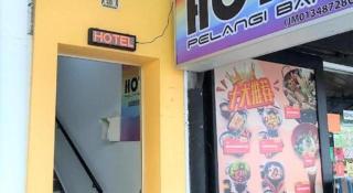 OYO 90645 Pelangi Baru Hotel - 8