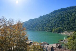 Hotel FTZ Near Mall Road & Lake View Hotel - Attached Balcony - Free Parking & Wi-fi Restaurant Facilities - Best Lake View Hotel - 0