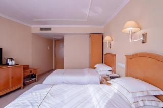 The Twenty First Century Hotel - 9