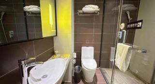 IU Hotel Zhengzhou Wenhua Road Sanquan Road Branch - 2