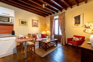 Apartamentos Puerta Real Sevilla Centro - 3