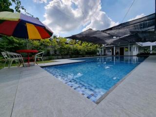 CMJ Private Resort - 8