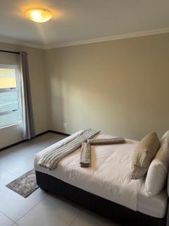5 Bedroom house in Ocean View Swakopmund - 6