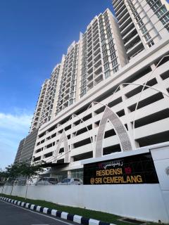 9-11AHomestay at 19Residence - 7