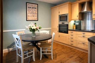 Scale Hill Hotel - 5