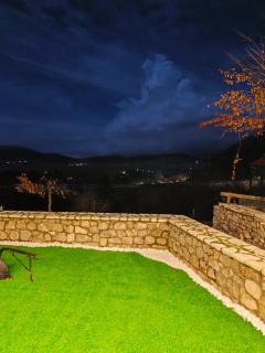 Φεγγαρόπετρα -ΠΑΝΣΕΛΗΝΟΣ - 5