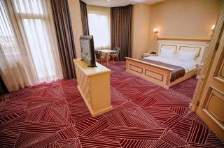 Krone Royal Hotel & Restaurant - 7