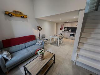 Factory duplex Aigues-Mortes moderne & chaleureux - 9