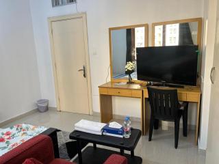 #001Regular Room in Abu Dhabi - 6