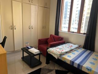 #001Regular Room in Abu Dhabi - 1