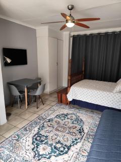 899 On Burlington - 7