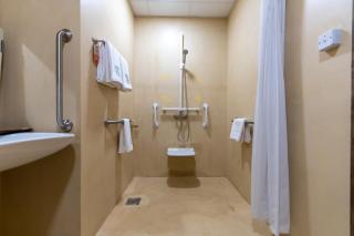 The Luxe Retreat Hotel Apartments - 4