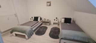 Moderne, zentral gelegene 2-Zimmer-Wohnung für 4 Personen, ideal für Monteure, Messegänger und Touristen - Leverkusen - 2