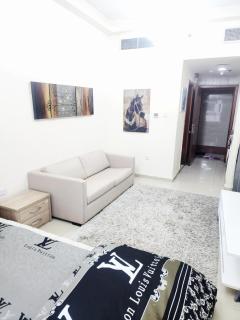 studio in centre of ajman in pearl towers - Ajman - 4