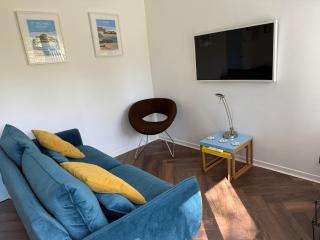 The Artist's Cottage - 0