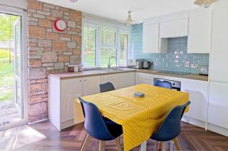 The Artist's Cottage - 5