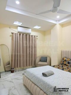 Room Available for Stay - 0