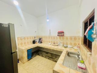 Chill & Stay Hostel Mirissa - 3