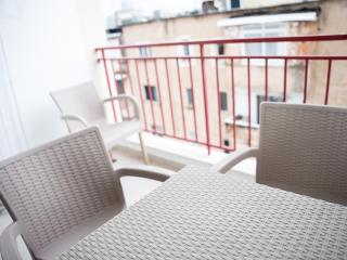 Noora Apartments Central - 1