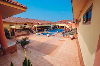 Mac-Dic Royal Plaza Hotel - 1