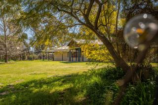 Cockburn Airoprt 5BR Farmstay nr Fremantle&Beach - 9