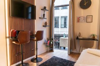 Lovely Private Rooms in 5BR shared Apartment in the Heart of Ghent for Groups - 9
