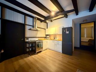 Perfectly located home between Den Bosch & Vught - 6