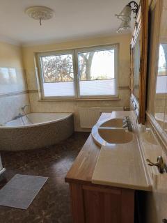 Große Wohnung für 4-6 Personen bei Neubrandenburg - 2