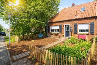 Huus an`t Dörpsdiek - 0