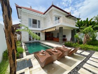 Villa Ubud Hill - 0