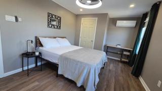 Carey Street - B2 - 4