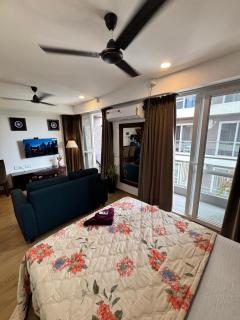 neon viman stays - 3