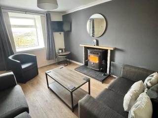 Croft House - Sleeps 4 & Mountain View - 7