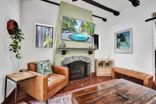 Spanish 5 Bedroom Pool House Minutes to the Beach - 1