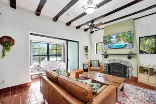 Spanish 5 Bedroom Pool House Minutes to the Beach - 3
