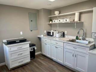 Carey Street - B2 - 8