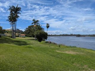 Serenity on Swan - 10 mins from the Perth City - 2