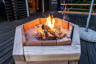 Finnish-Inspired Log Cabin Near Beach - 2