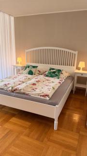 Exklusive Lage, sehr große Wohnung mit Gartenblick - FEWO Hämmerle Rot - 9