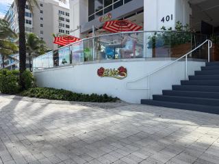 2BR W Residence FLL, OCEAN VIEWS, Infinity pool, hot tub, large balcony, easy amentiy access - 9