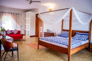 Martha's Farmhouse - 8