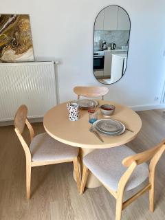 T2 tout équipé, grande terrasse et parking - 2