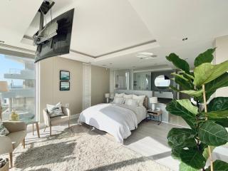 Luxurious beach penthouse in the heart of Humewood - 5